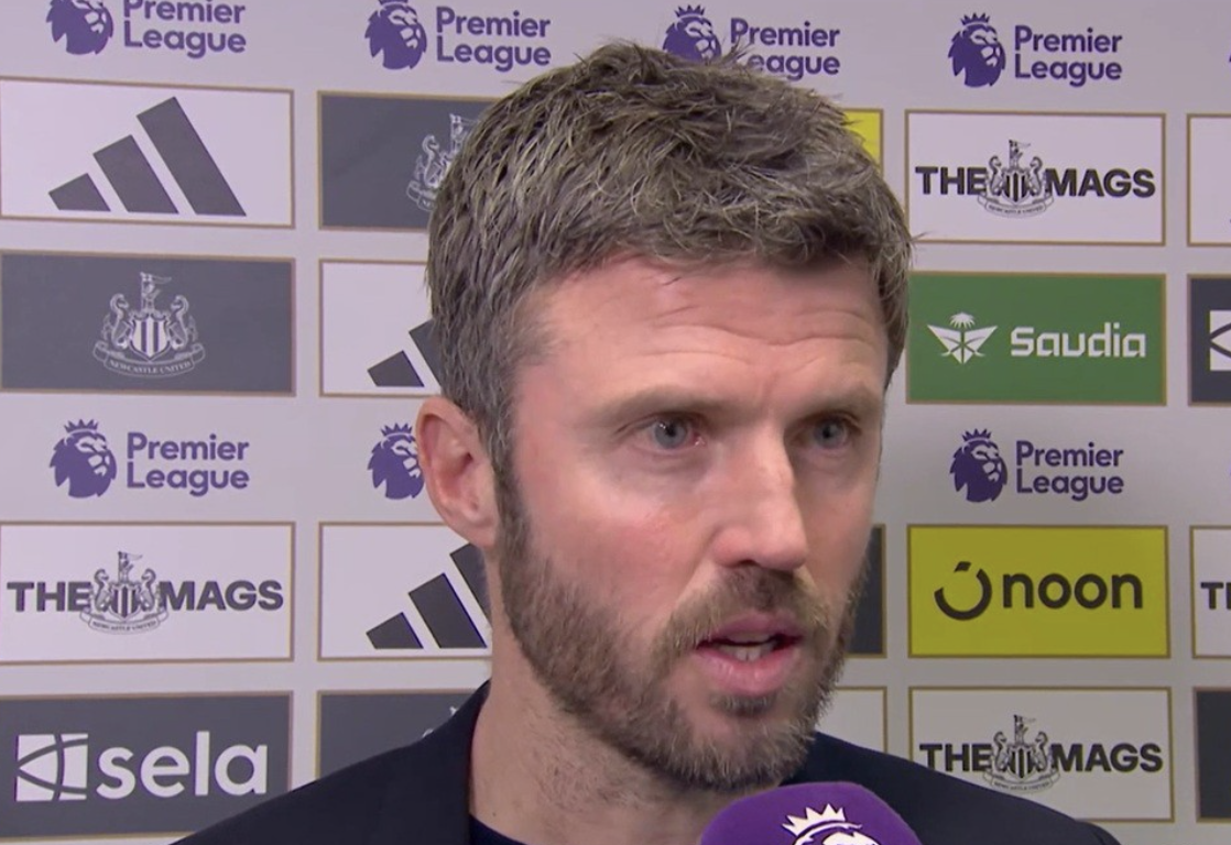 华体会官方-曼联44岁少帅气炸 未与任何球员说话直接离场 生姜头怒批：烂透了